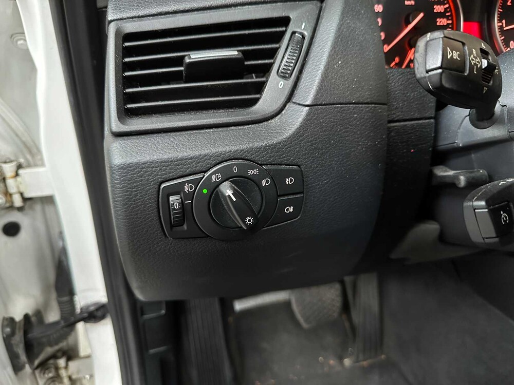 BMW X1 sDrive18i Executive 150pk 2010, 75-LDD-2