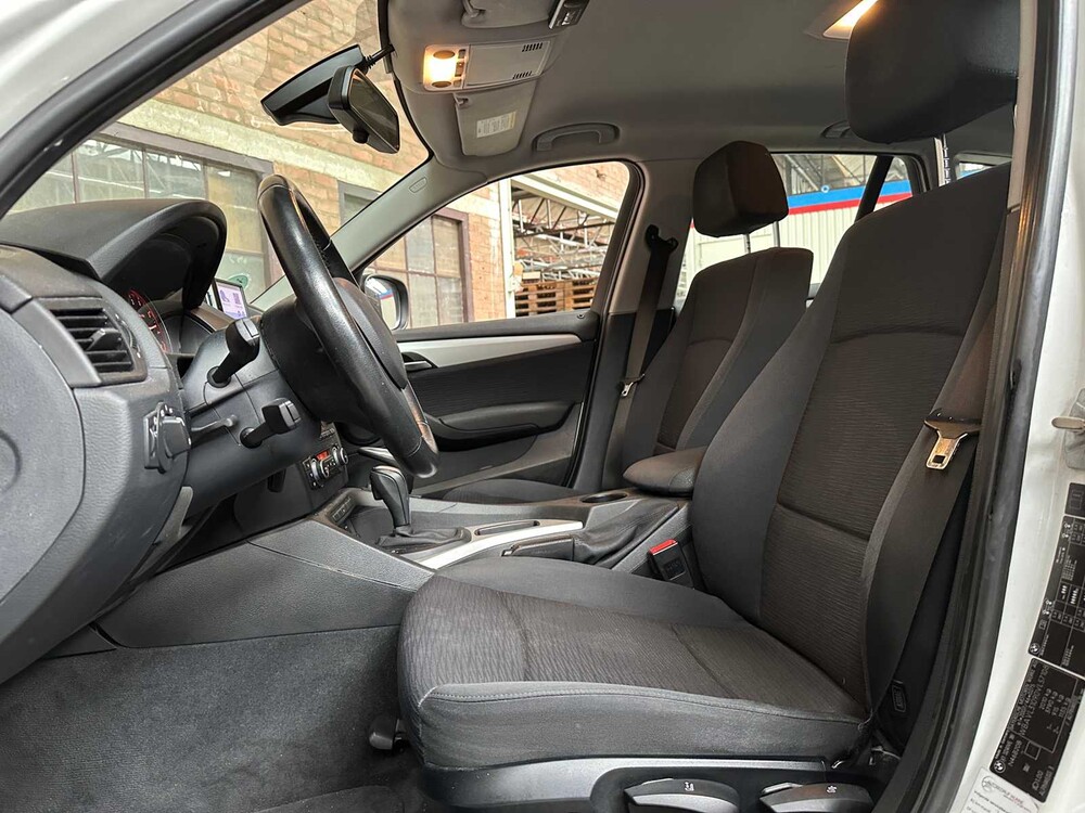 BMW X1 sDrive18i Executive 150pk 2010, 75-LDD-2