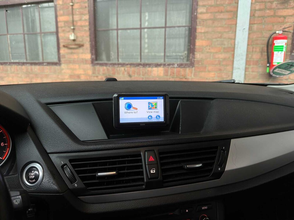 BMW X1 sDrive18i Executive 150pk 2010, 75-LDD-2