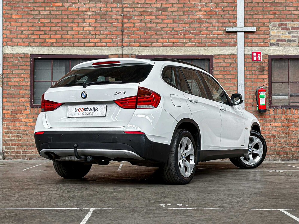 BMW X1 sDrive18i Executive 150pk 2010, 75-LDD-2