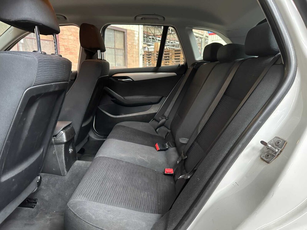 BMW X1 sDrive18i Executive 150pk 2010, 75-LDD-2