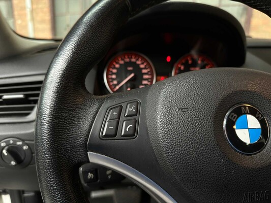 BMW X1 sDrive18i Executive 150pk 2010, 75-LDD-2