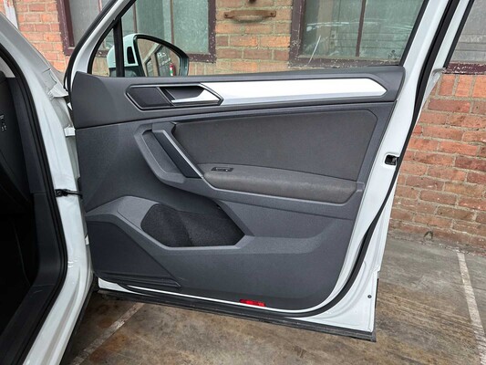 Volkswagen Tiguan 1.4 TSI Comfortline Business 125pk 2017, L-861-HP