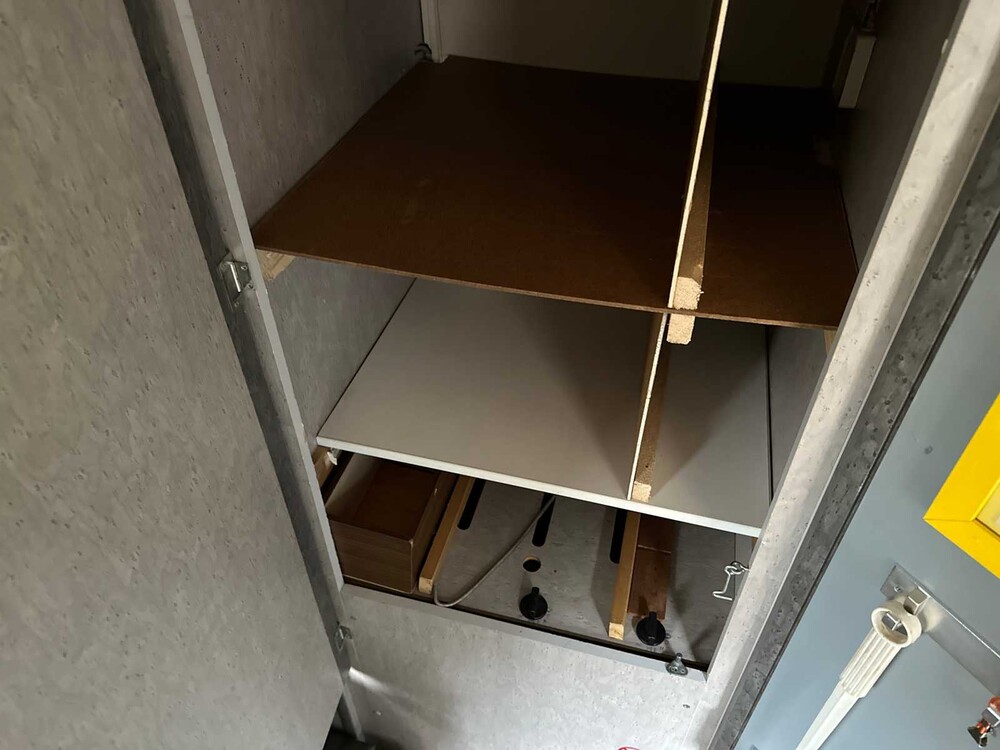 Volkswagen 70X0D Camper 78pk 1994, 85-BL-LJ