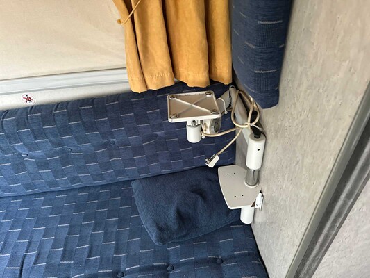 Volkswagen 70X0D Camper 78pk 1994, 85-BL-LJ