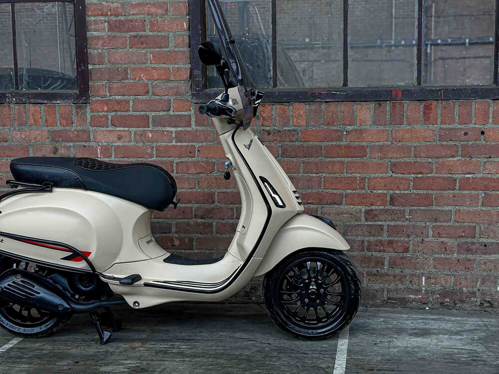 Vespa Sprint 4T Piaggio 2015, DDN-53-B Scooter