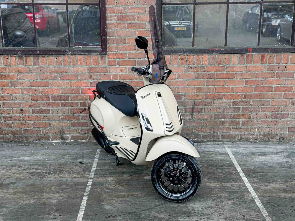 Vespa Sprint 4T Piaggio 2015, DDN-53-B Scooter