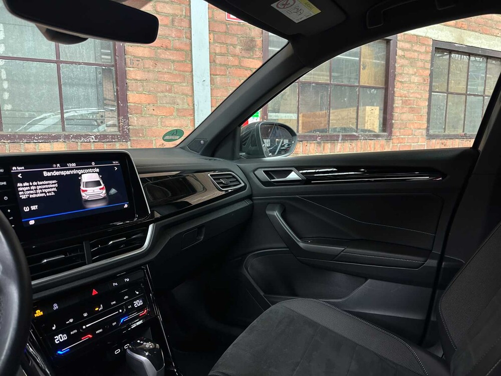 Volkswagen T-Roc R-line 1.5 150hp 2024