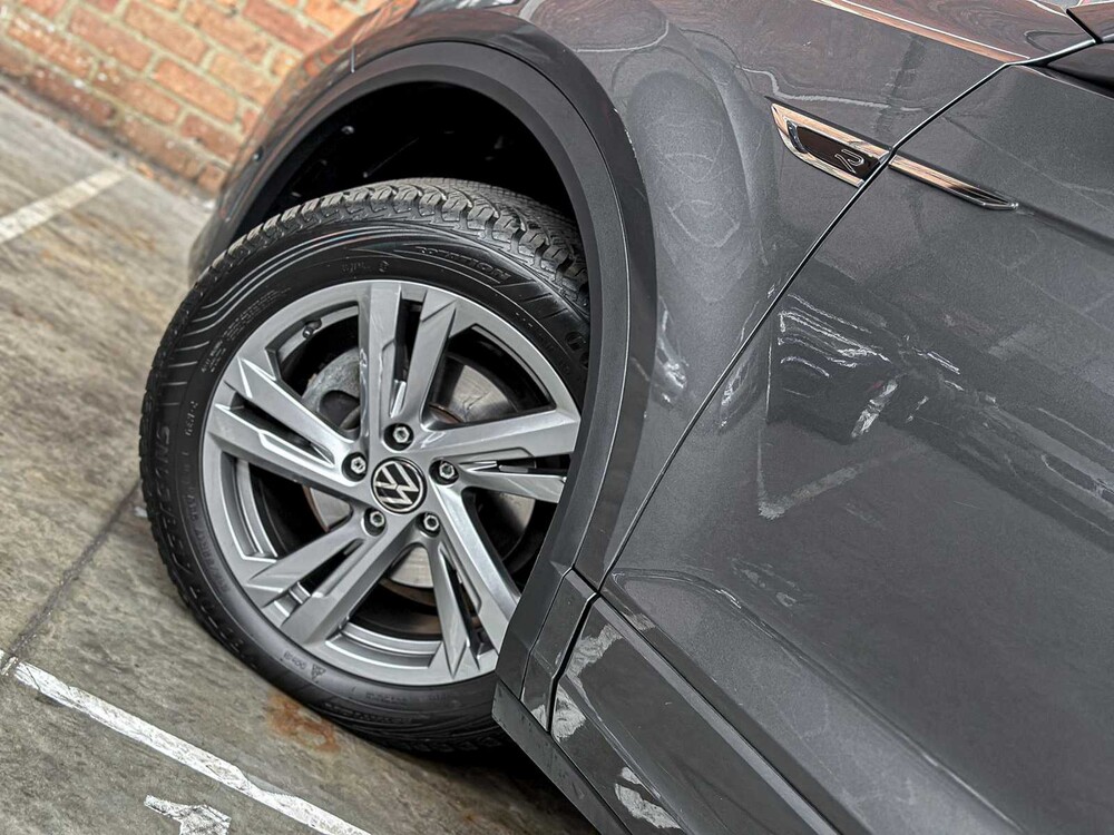 Volkswagen T-Roc R-line 1.5 150hp 2024