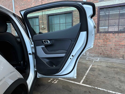 Polestar 2 Long Range Dual Motor Launch Edition 78kWh 408pk 2020, J-857-ZB