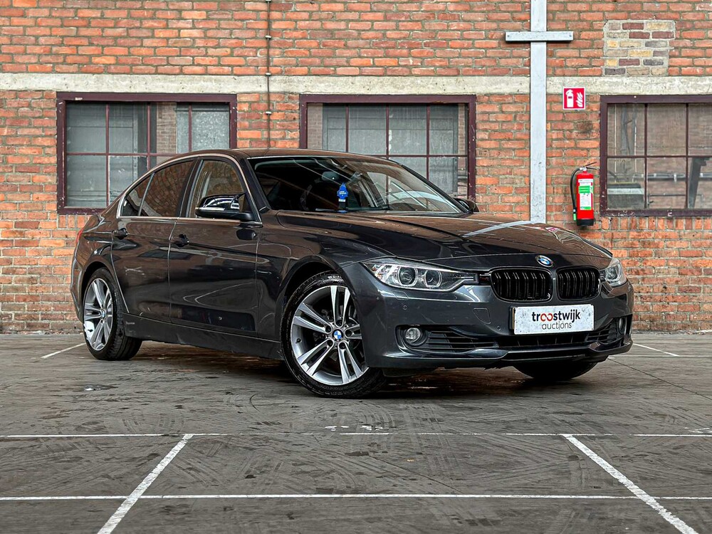 BMW 320i High Executive 184pk 2012 3-serie, 75-XGB-4