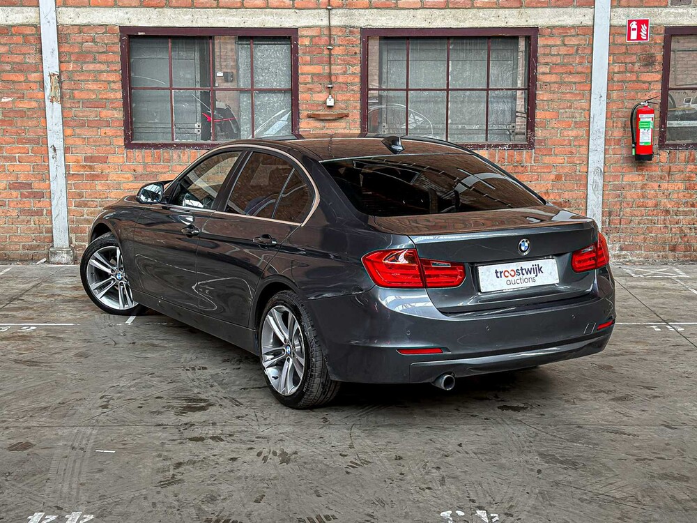 BMW 320i High Executive 184pk 2012 3-serie, 75-XGB-4