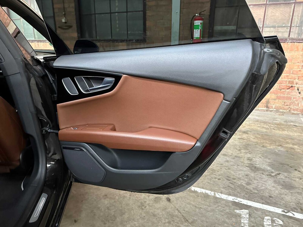 Audi A7 Sportback 2.8 FSI V6 Quattro Pro Line plus 204hp 2013, 9-KLZ-56