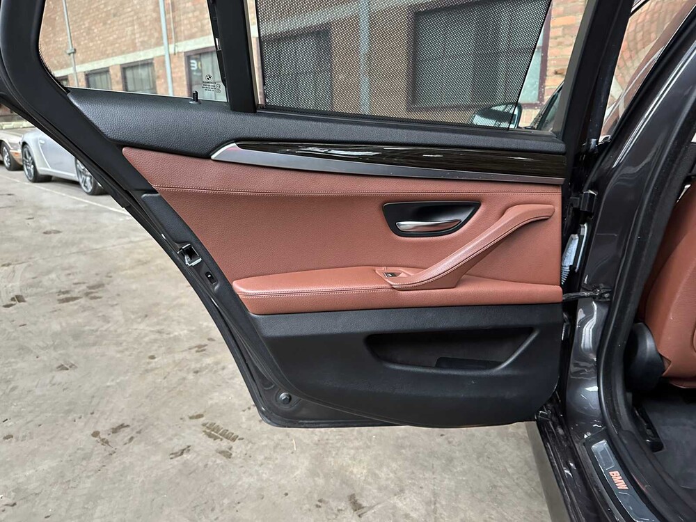 BMW 528i Touring Luxury Edition F11 245hp 2014 5-series, 6-TZT-71