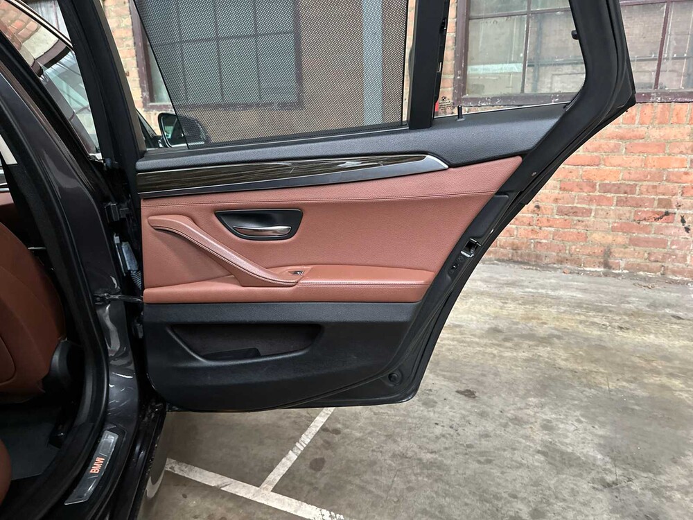 BMW 528i Touring Luxury Edition F11 245hp 2014 5-series, 6-TZT-71