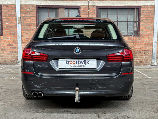 BMW 528i Touring Luxury Edition F11 245pk 2014 5-serie, 6-TZT-71