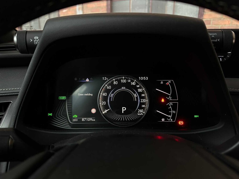 Lexus UX 250h Preference Line 184pk 2021, N-884-HP