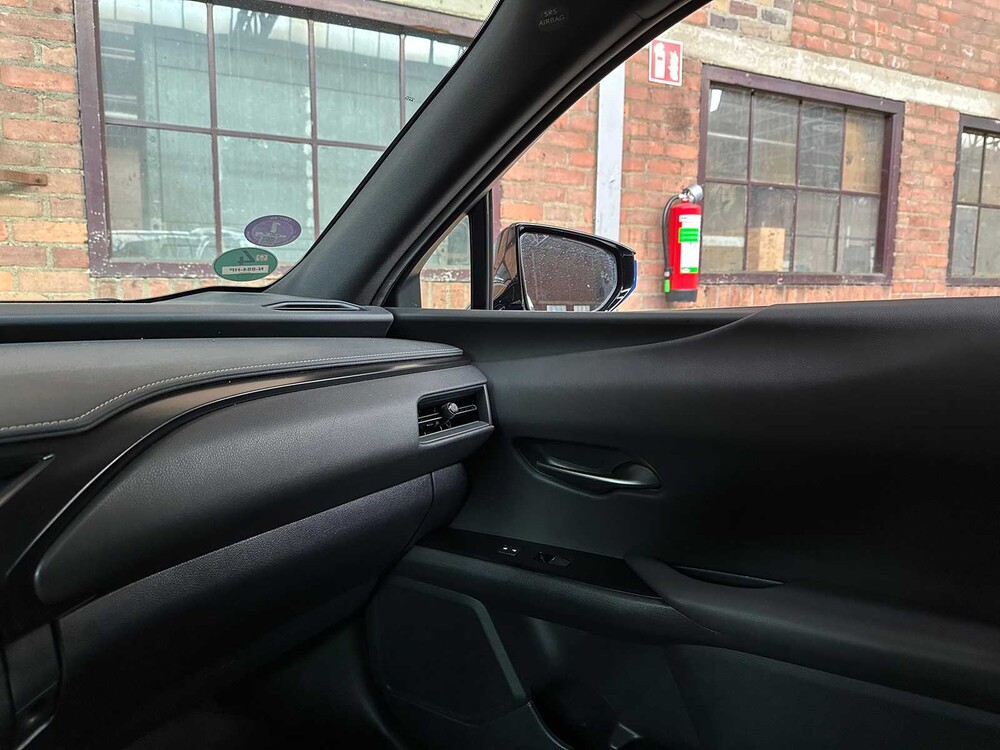 Lexus UX 250h Preference Line 184pk 2021, N-884-HP