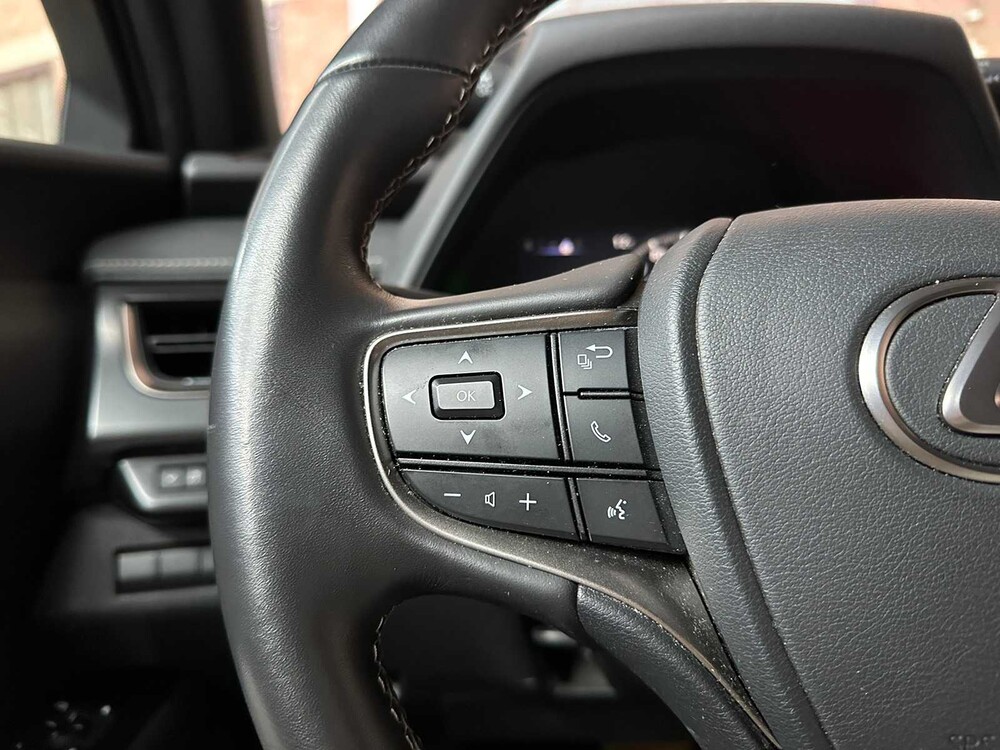 Lexus UX 250h Preference Line 184pk 2021, N-884-HP