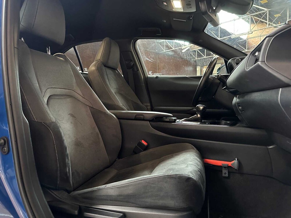 Lexus UX 250h Preference Line 184pk 2021, N-884-HP