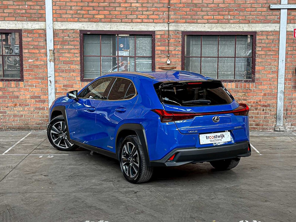 Lexus UX 250h Preference Line 184pk 2021, N-884-HP