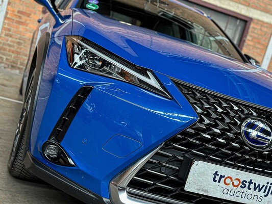 Lexus UX 250h Preference Line 184pk 2021, N-884-HP