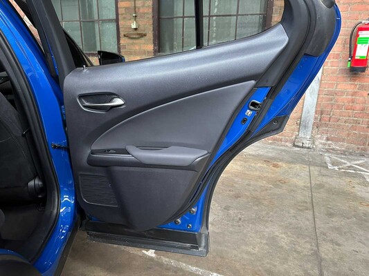 Lexus UX 250h Preference Line 184pk 2021, N-884-HP