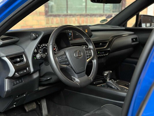 Lexus UX 250h Preference Line 184pk 2021, N-884-HP