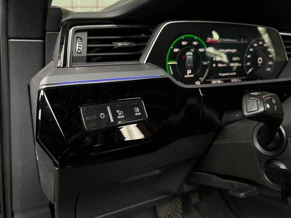 Audi e-tron 55 Quattro Advanced 95 kWh 360pk 2019 (Origineel-NL), G-111-ZL