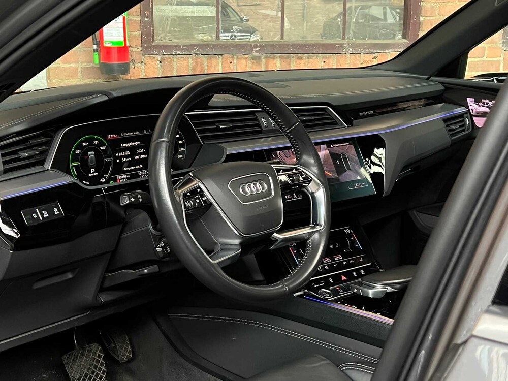 Audi e-tron 55 Quattro Advanced 95 kWh 360pk 2019 (Origineel-NL), G-111-ZL