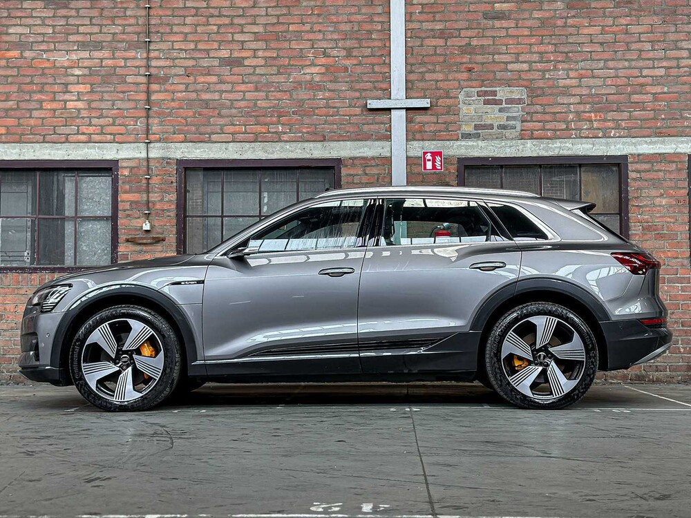 Audi e-tron 55 Quattro Advanced 95 kWh 360pk 2019 (Origineel-NL), G-111-ZL