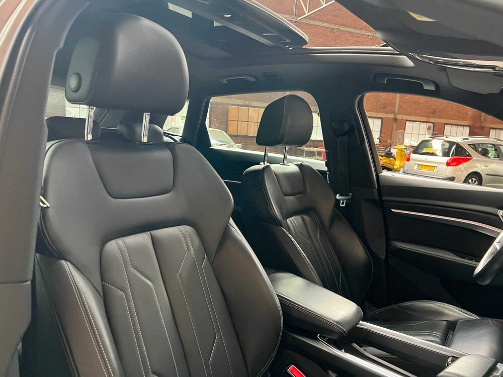 Audi e-tron 55 Quattro Advanced 95 kWh 360pk 2019 (Origineel-NL), G-111-ZL