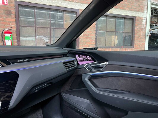 Audi e-tron 55 Quattro Advanced 95 kWh 360pk 2019 (Origineel-NL), G-111-ZL