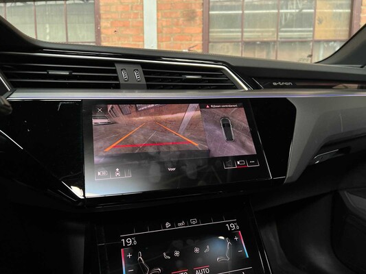 Audi e-tron 55 Quattro Advanced 95 kWh 360pk 2019 (Origineel-NL), G-111-ZL