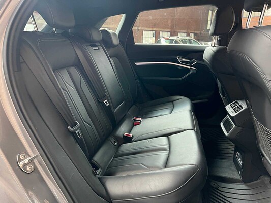 Audi e-tron 55 Quattro Advanced 95 kWh 360pk 2019 (Origineel-NL), G-111-ZL