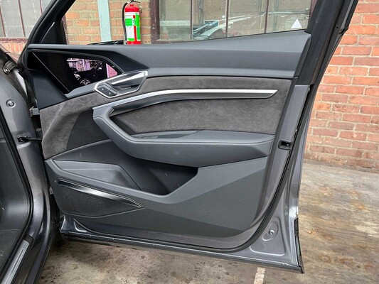 Audi e-tron 55 Quattro Advanced 95 kWh 360pk 2019 (Origineel-NL), G-111-ZL