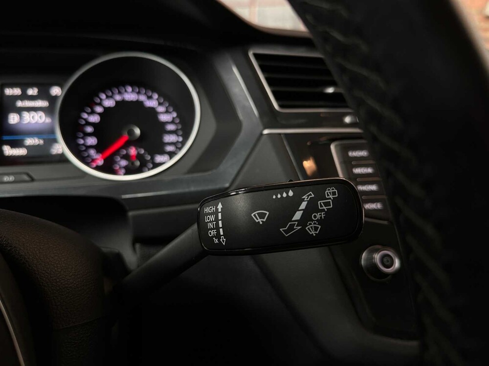 Volkswagen Tiguan 1.4 TSI Comfortline Business 125pk 2017, L-861-HP