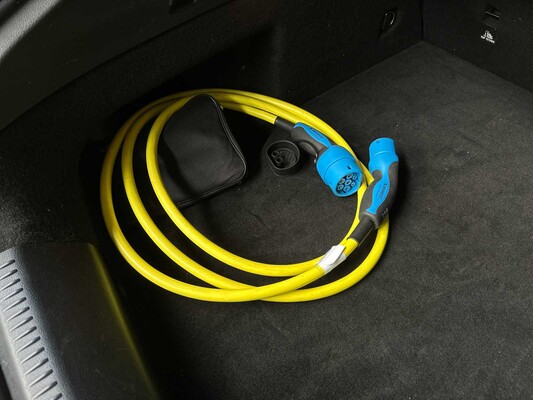 Mercedes-Benz CLA250 e AMG Limited Business Solution 160pk 2020 CLA-klasse Shooting Brake Plug-In Hybrid, J-472-VN