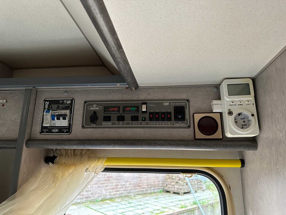 Volkswagen 70X0D Camper 78pk 1994, 85-BL-LJ