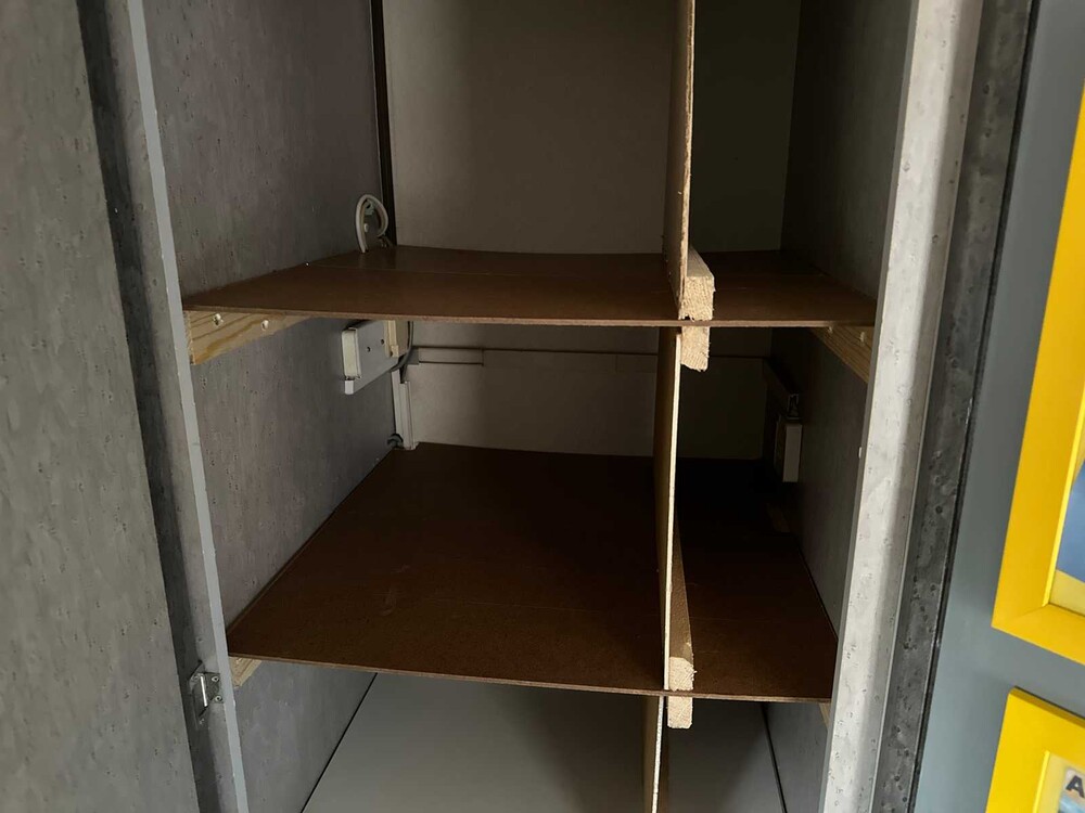 Volkswagen 70X0D Camper 78pk 1994, 85-BL-LJ