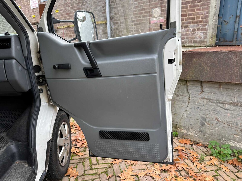 Volkswagen 70X0D Camper 78pk 1994, 85-BL-LJ