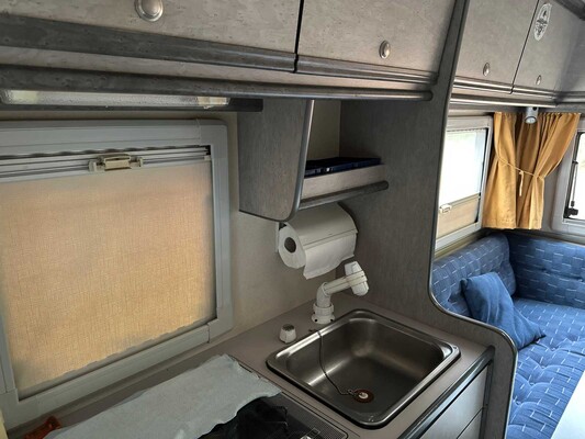 Volkswagen 70X0D Camper 78pk 1994, 85-BL-LJ