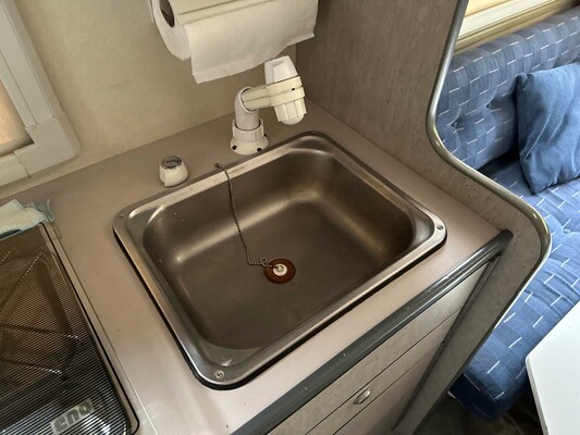 Volkswagen 70X0D Camper 78pk 1994, 85-BL-LJ