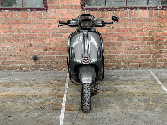 Vespa Sprint 4T Piaggio Scooter, DGJ-02-P