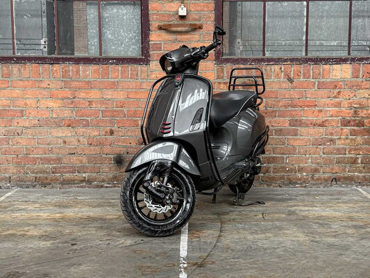 Vespa Sprint 4T Piaggio Scooter, DGJ-02-P