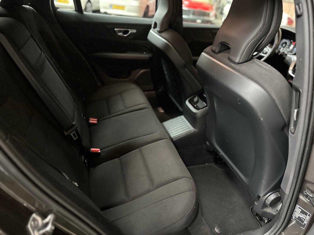 Volvo V60 2.0 T6 Recharge AWD Business Pro 341pk 2021, K-930-ZF