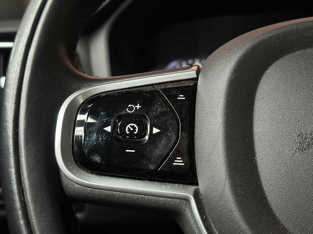 Volvo V60 2.0 T6 Recharge AWD Business Pro 341pk 2021, K-930-ZF