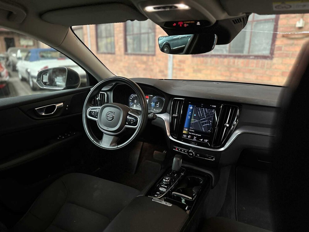 Volvo V60 2.0 T6 Recharge AWD Business Pro 341pk 2021, K-930-ZF