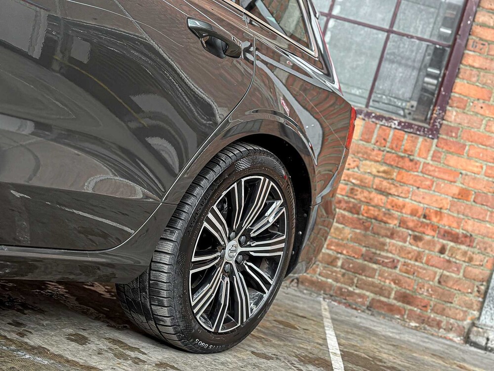 Volvo V60 2.0 T6 Recharge AWD Business Pro 341pk 2021, K-930-ZF