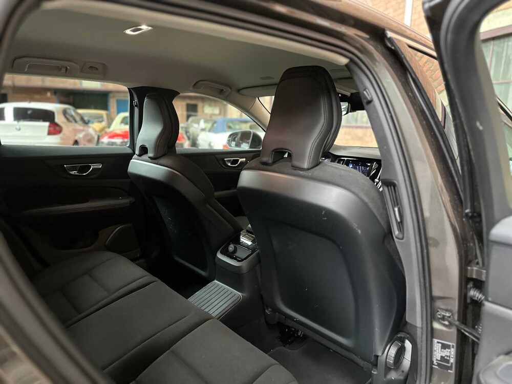 Volvo V60 2.0 T6 Recharge AWD Business Pro 341pk 2021, K-930-ZF